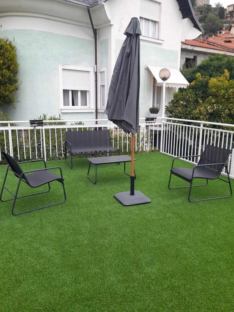 Villa La Parisienne Diano Borello Ngoại thất bức ảnh